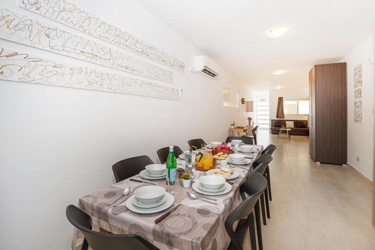 Summer Breeze 3 Bedroom Family Maisonette With Sunny Terrace In Mellieha - By Getawaysmalta Exteriér fotografie
