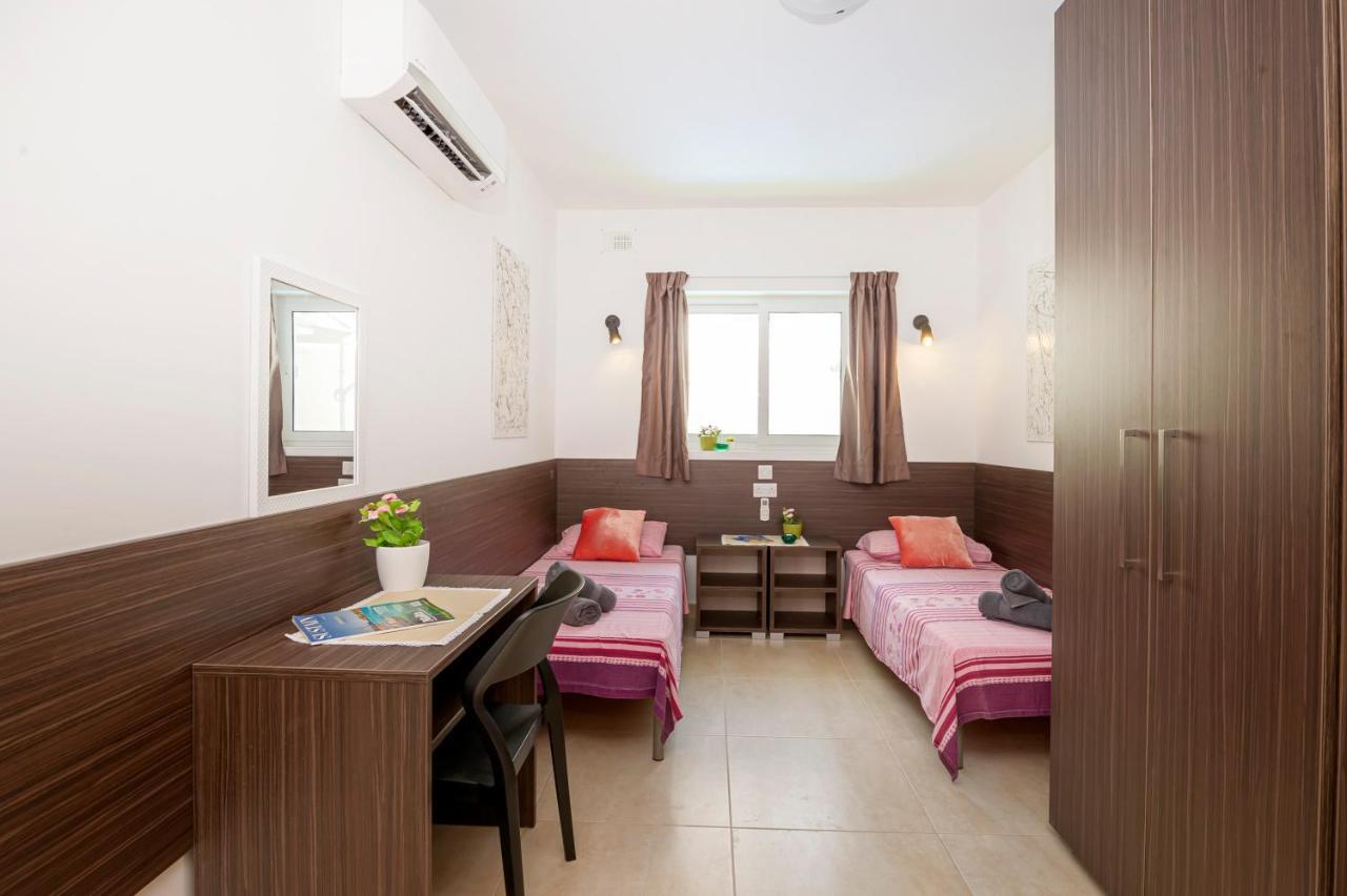 Summer Breeze 3 Bedroom Family Maisonette With Sunny Terrace In Mellieha - By Getawaysmalta Exteriér fotografie
