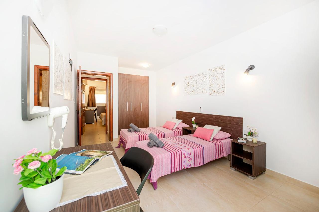 Summer Breeze 3 Bedroom Family Maisonette With Sunny Terrace In Mellieha - By Getawaysmalta Exteriér fotografie
