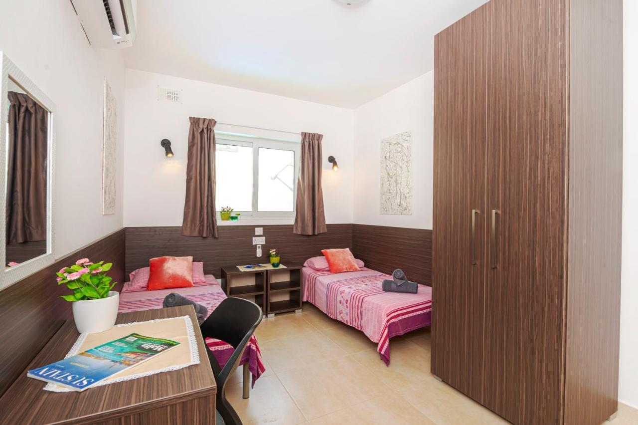 Summer Breeze 3 Bedroom Family Maisonette With Sunny Terrace In Mellieha - By Getawaysmalta Exteriér fotografie