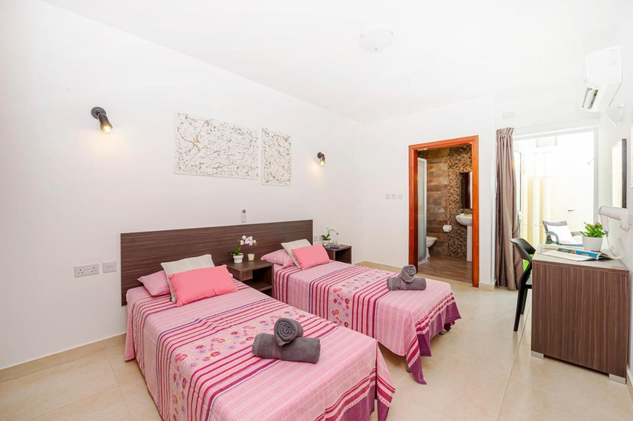 Summer Breeze 3 Bedroom Family Maisonette With Sunny Terrace In Mellieha - By Getawaysmalta Exteriér fotografie